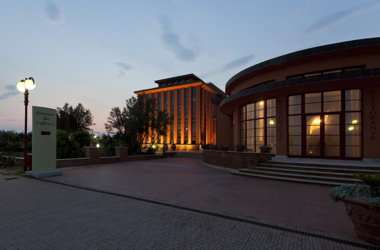 Toscana Sport Resort กาลัมโบรเน ภายนอก รูปภาพ