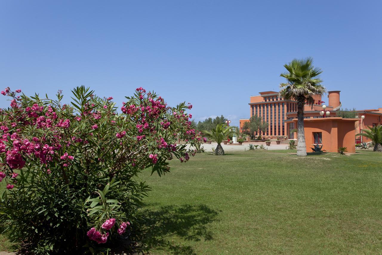 Toscana Sport Resort กาลัมโบรเน ภายนอก รูปภาพ